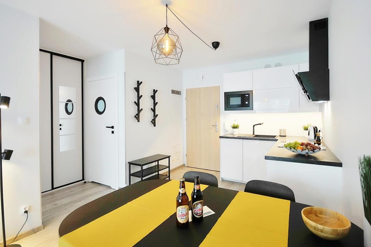 Apartament Andar Z Miejscem Parkingowym Kołobrzeg Eksteriør billede